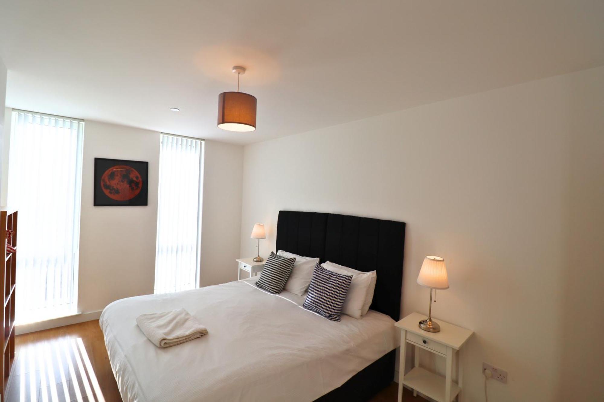 Rwh Beautiful Two Bedroom